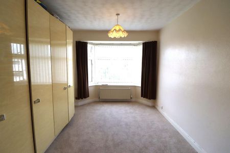 3 bedroom semi-detached house to rent - Photo 3