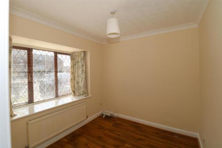 4 bedroom detached house to rent - Photo 5