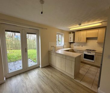 3 bedroom semi-detached house to rent - Photo 5