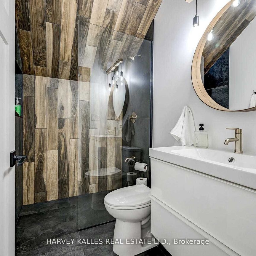 For Lease - 262 Oshawa Boulevard, Oshawa, Ontario - Photo 1