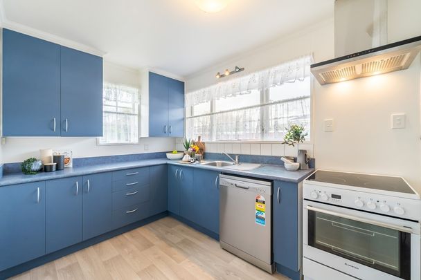 CENTRAL HUTT - Photo 1