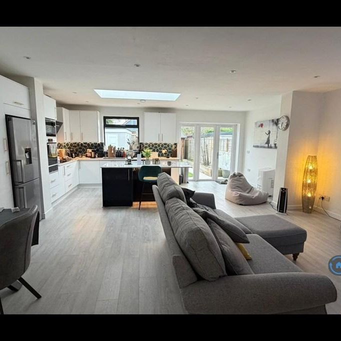 3 bedroom bungalow to rent - Photo 1