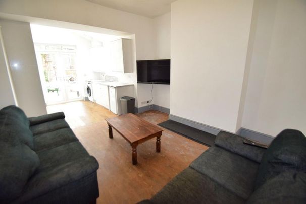 4 bedroom house share to rent - Photo 1