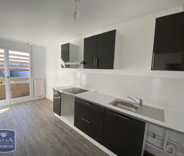 Location Appartement 4 pièces 67m² MARSEILLE 11ème - Photo 6