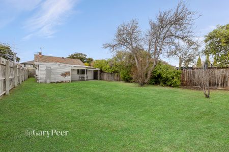 12 Masters St, Caulfield VIC 3162 - House For Rent | Domain - Photo 4