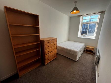 3 bedroom flat to rent - Photo 5