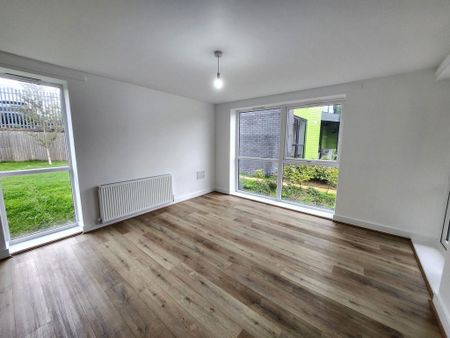 2 bedroom flat to rent - Photo 3