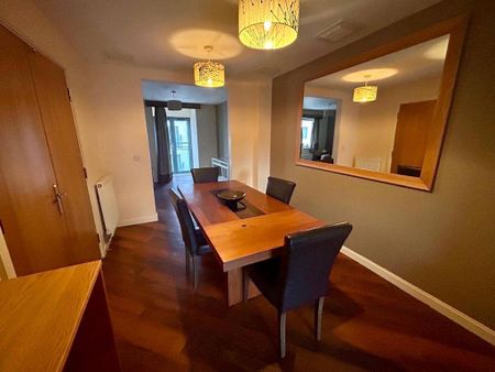 4 bedroom townhouse to rent - Photo 3