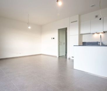 Appartement te huur in Kruishoutem voor € 950 met 2 slaapkamers - Foto 2