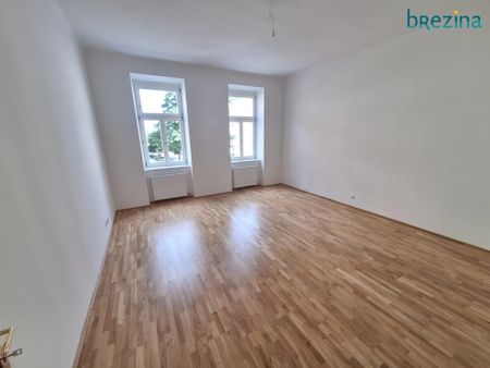 Ausgesprochen schöne, unbefristete und WG-taugliche Altbauwohnung mit modernem Flair - Photo 5