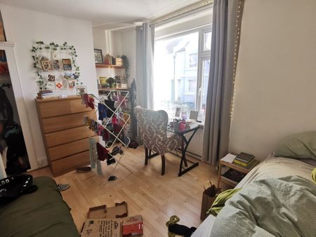 6 Bed Terraced House, Blaker Street, BN2 - Photo 4