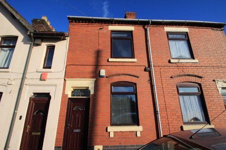 2 bedroom terraced house to rent - Photo 2