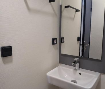 Location Appartement 1 pièce 13m² ANGERS 49100 - Photo 4