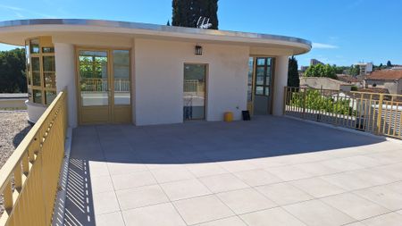 Location Appartement 4 pièces 140m² MONTPELLIER 34090 - Photo 4