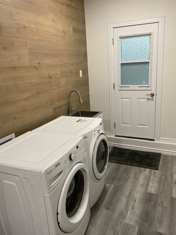 For Lease - 4365 7th Line Unit# Main Floor, Bradford West Gwillimbury, Ontario - Photo 4