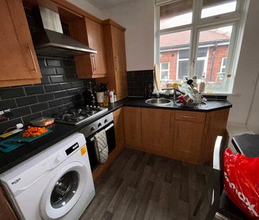 2 bed upper flat to rent in NE9 - Photo 4
