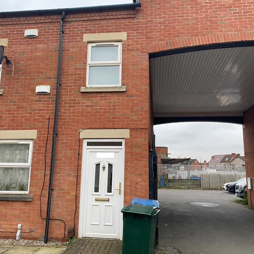 Cambridge Street, Hillfields - Photo 1