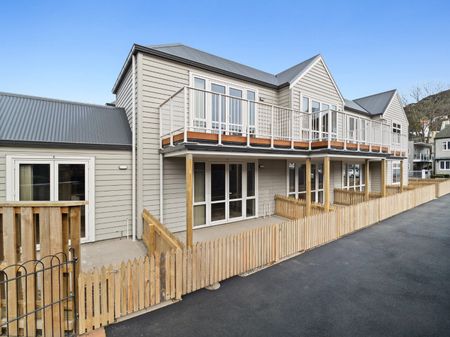 Brand new 1-bedroom apartment on George St - Photo 4
