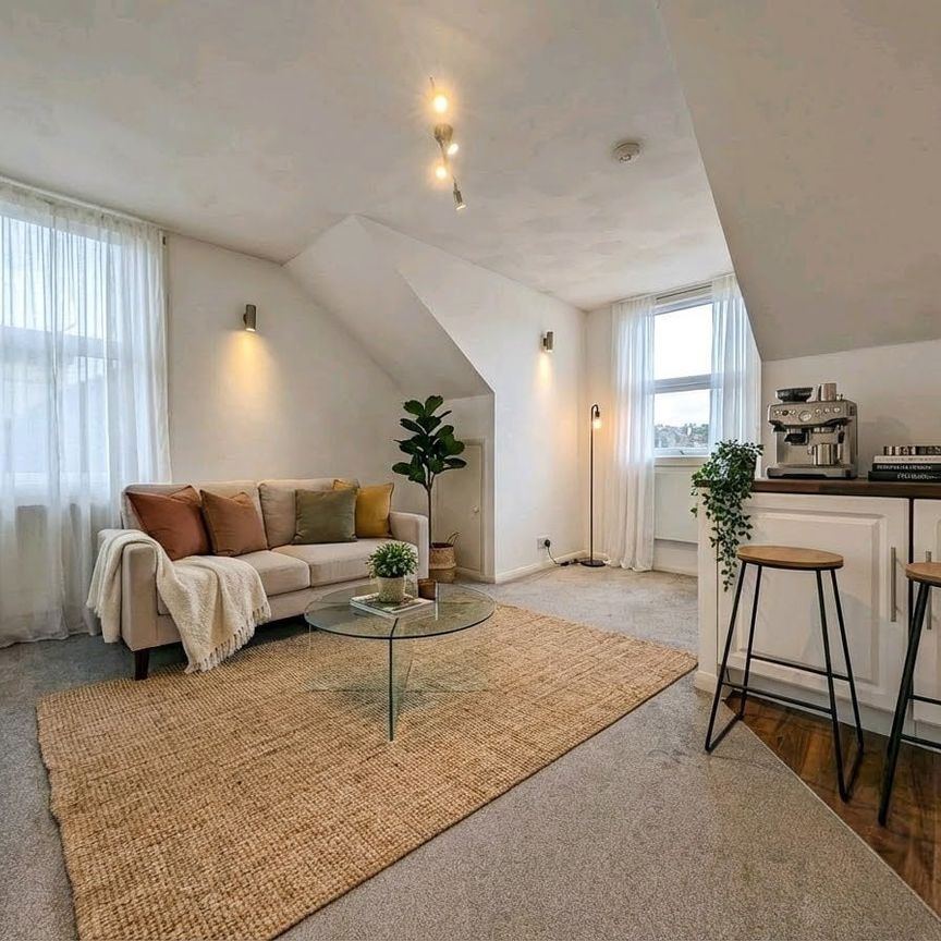 1 Bed Flat, Worple Road, SW19 - Photo 1
