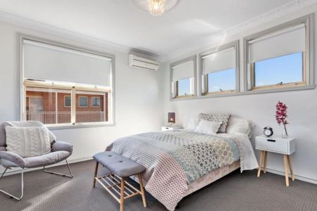 Large Double Storey Townhouse In Preston High School Zone - Photo 4