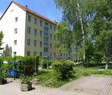 Im Grünen gelegene 3-Raum-Wohnung mit Balkon - Photo 3