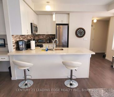 Condo Townhouse For Lease | E8136754 - Photo 6