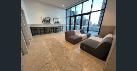 For Lease: 2 bedrooms 1 bathrooms at Level 39, Vision Apartments - Photo 4