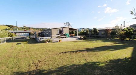 Simple and Sweet - Photo 3