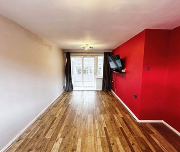 Dellfield Avenue - Photo 4