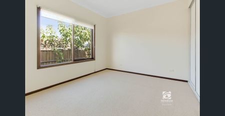 PERFECT POSITION ON PEARSON - Photo 3