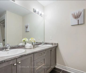 194 Eaglecrest Street #Main Floor - Photo 4