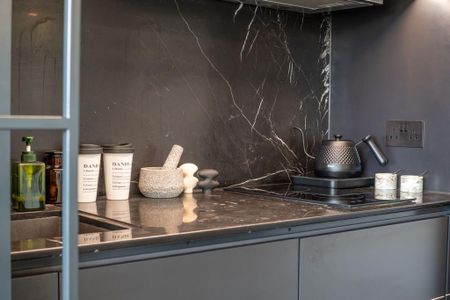 Studio to rent - Photo 5