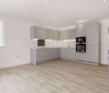 Contemporary two bedroom apartment with allocated parking - Photo 5