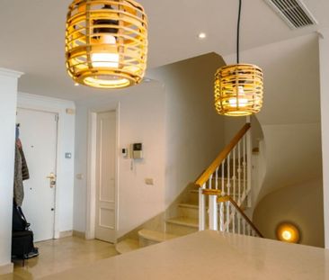 3 bedroom luxury Semidetached House for rent in Elviria, Marbella, ... - Photo 6