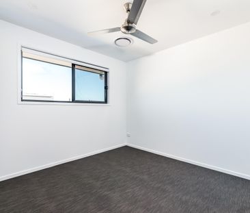 Bokarina Beachside Family Living with Inground Swimming Pool - Photo 3