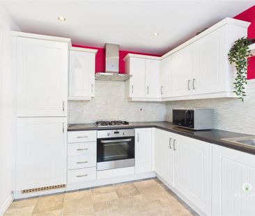 3 bedroom semi-detached house to rent - Photo 4