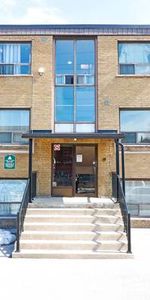 308 - 500 Gilbert Ave: Vacant! Available Immediately. 1-Bedroom Apt - Photo 4