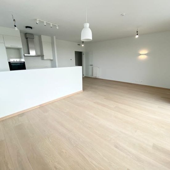 Appartement te huur - Photo 1