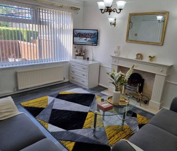 2 Bed End Terrace, Cromwell Street, LS9 - Photo 2