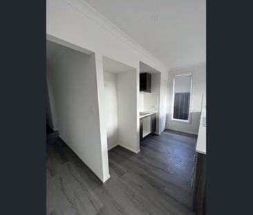 7 Cyclops Street, Munno Para, SA 5115 - Photo 3