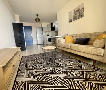 Location Appartement 2 pièces 34m² STE CLOTILDE 97490 - Photo 2