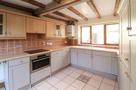 3 bedroom detached house to rent - Photo 5