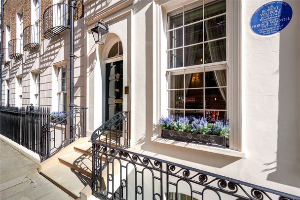 Arlington Street, St. James's, London, SW1A - Photo 1