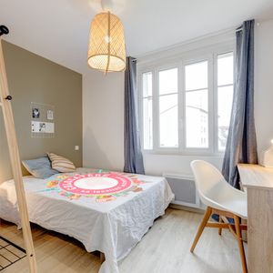 Domrémy Roommate 4 Bedrooms at Lyon 3e - Photo 2