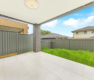 4 Bedroom House available for lease in LEPPINGTON - Photo 5