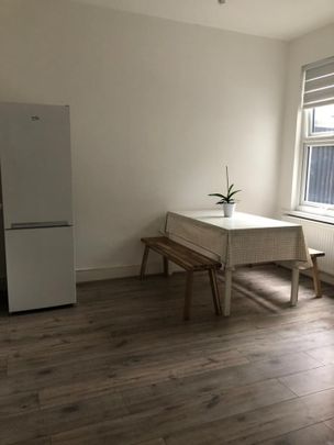 Room in a Shared House, Clarence Road, N15 - Photo 1