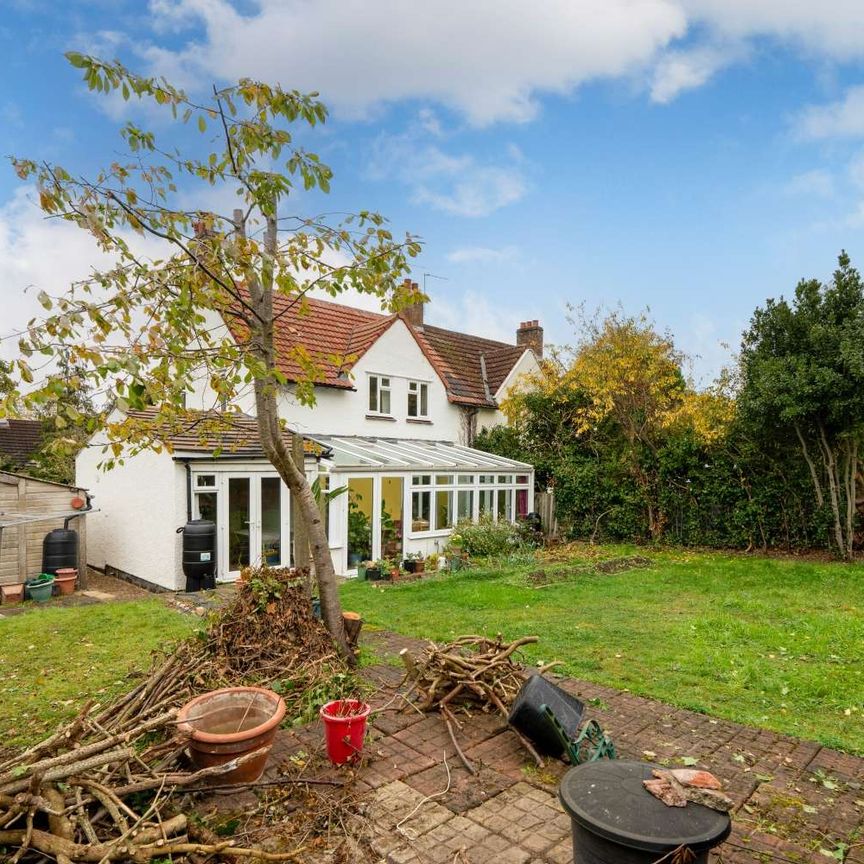 Churchill Place, Oxford, OX2 - Photo 1