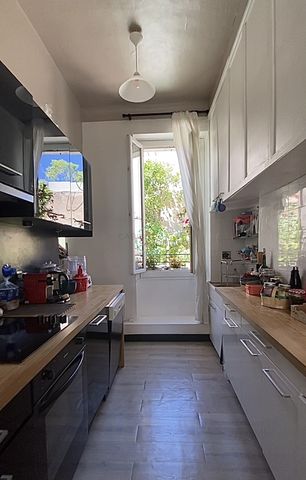 Location Appartement 3 pièces 46m² MARSEILLE 7ème - Photo 2