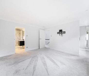 4 Bedroom Detached House To Rent - Photo 4