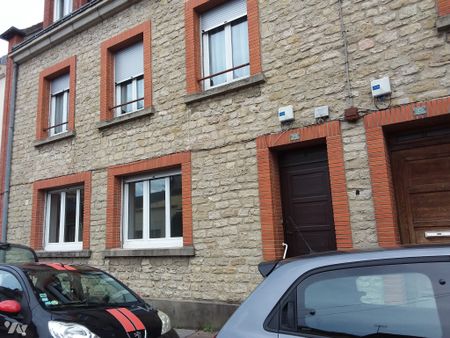 GOURNAY EN BRAY, 8 rue Saint Jean, centre ville, appartement restauré situé au 1er étage, - Photo 5